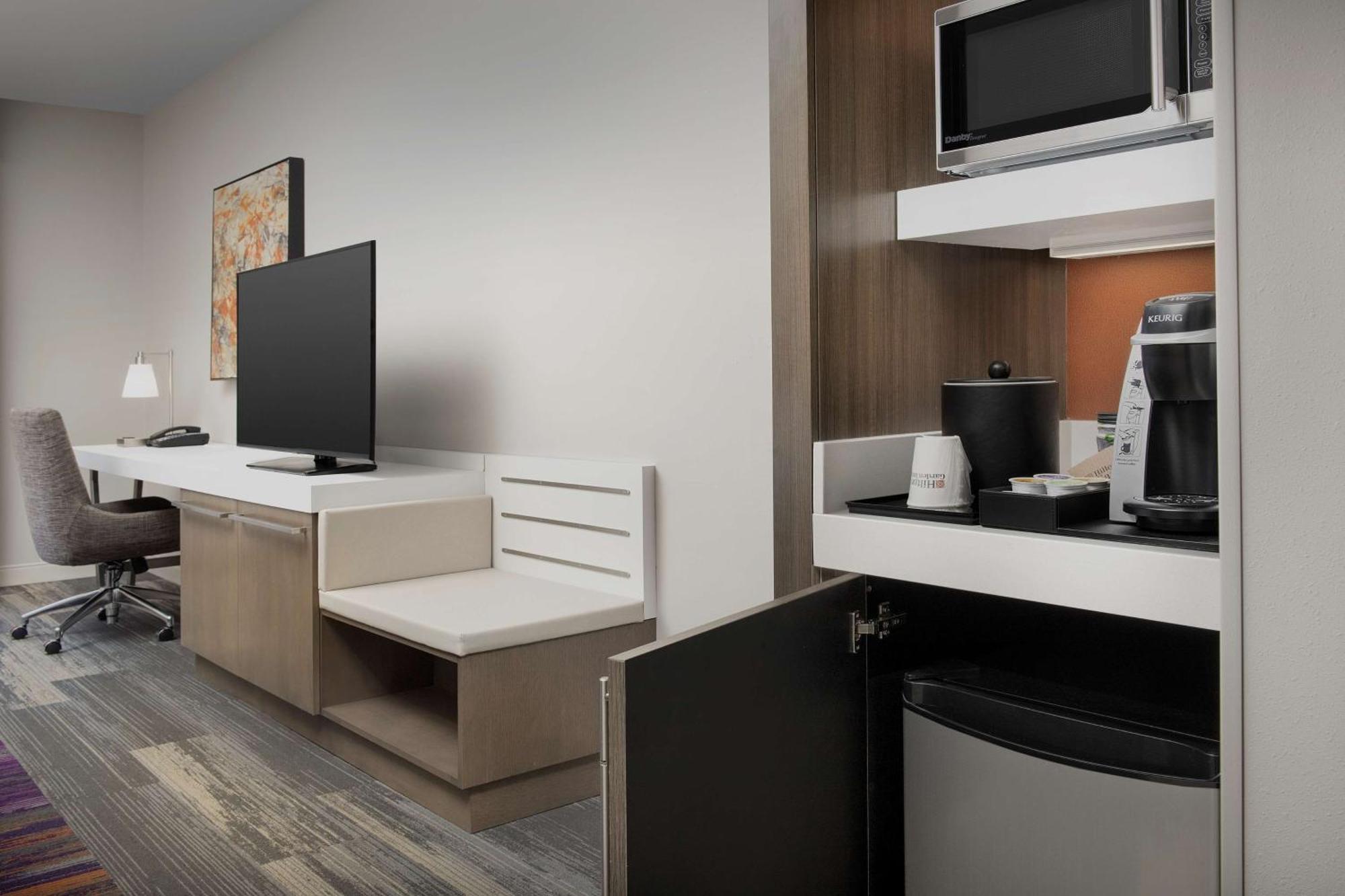 Hilton Garden Inn Columbia Airport, Sc Buitenkant foto